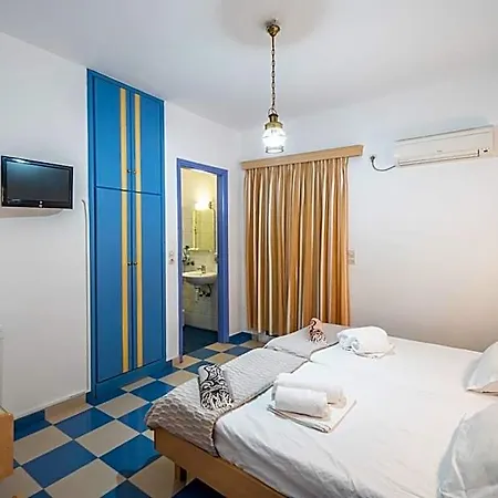 Bofor & 2* Serifos Town