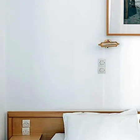 Bofor & Hotel Serifos Town